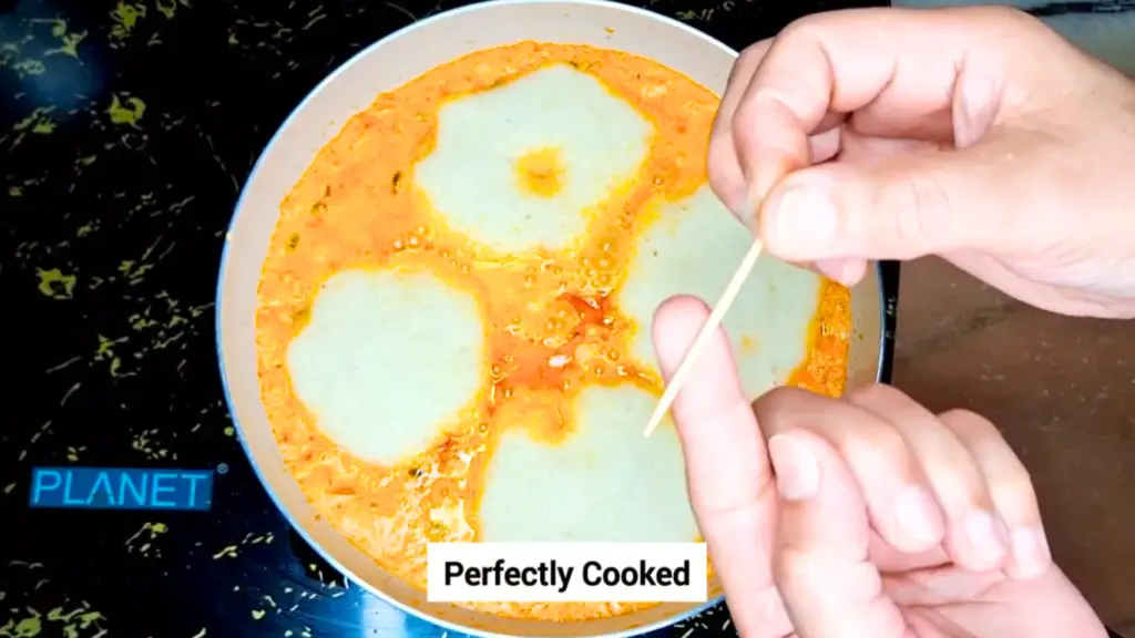 idli shakshuka