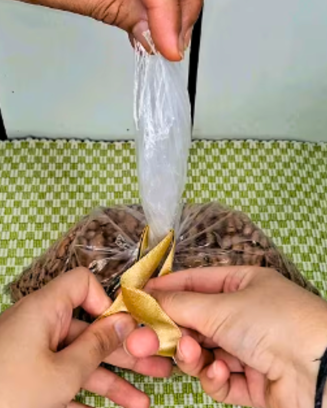 how to tie and open a knot