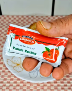 how to pour ketchup