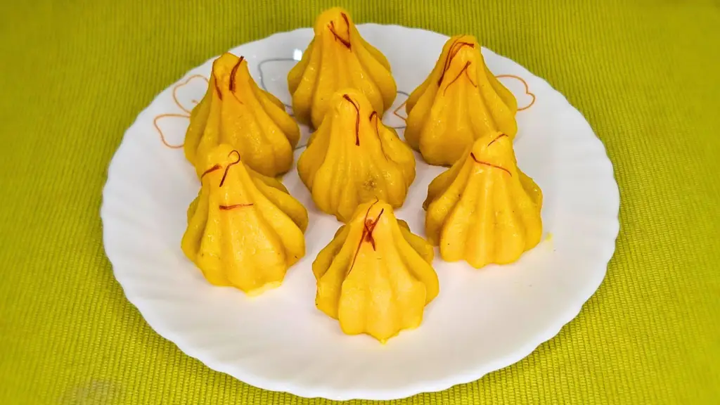 mango modak